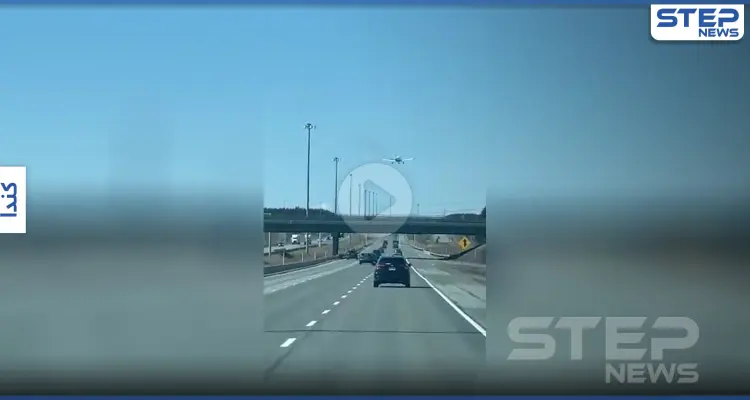 في واقعة غريبة.. هبوط اضطراري مرعب لطائرة على الطريق السريع بين السيارات (فيديو): أخبار