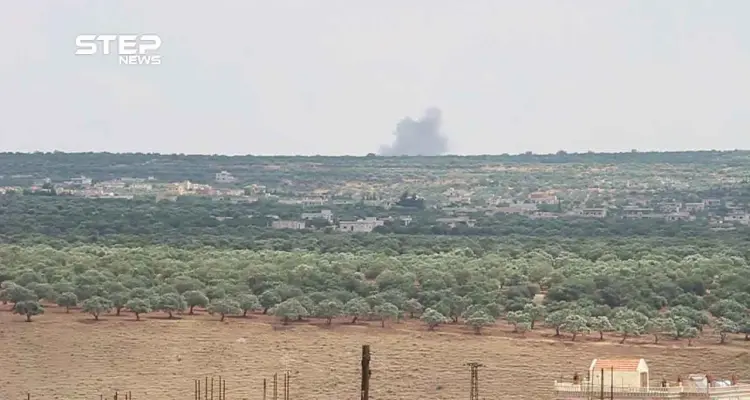 مشاهد من القصف الروسي على الاتوتستراد الدولي شمال مدينة خان شيخون جنوب إدلب: أخبار