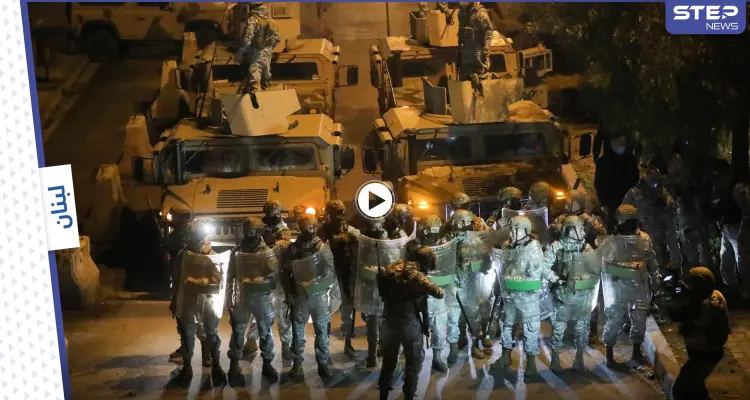 بالفيديو|| اشتباكات عنيفة في بعلبك بين "آل زعيتر" و"آل المقداد" بالقذائف الصاروخية والرشاشات والجيش يتدخل: أخبار