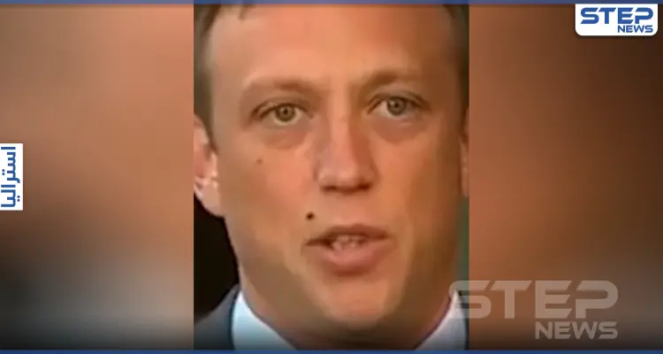 بالفيديو || سياسي أسترالي يحظى بالتعاطف بعد ابتلاعه ذبابة: أخبار