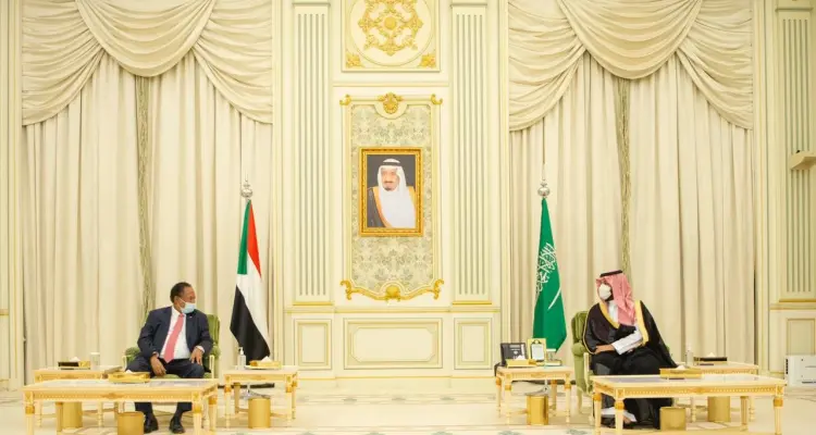 بالفيديو|| اجتماع بين ولي العهد السعودي ورئيس الوزراء السوداني.. التفاصيل: أخبار