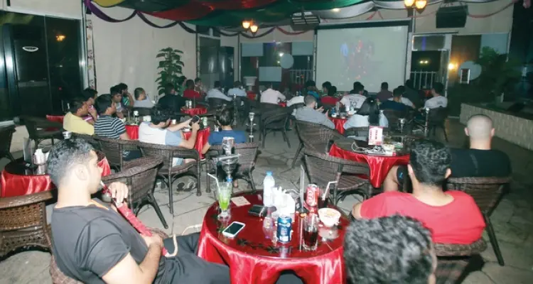 مديريَّة أمن أعزاز تُغلق مطعمًا بسبب تشجيع "منتخب البراميل" !!: أخبار