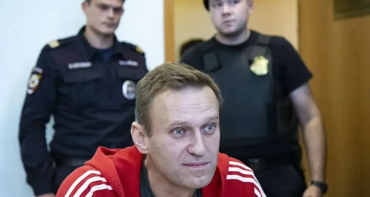 فرنسا تبدي قلقها البالغ للغاية على صحة المعارض الروسي أليكسي نافالني المضرب عن الطعام: أخبار