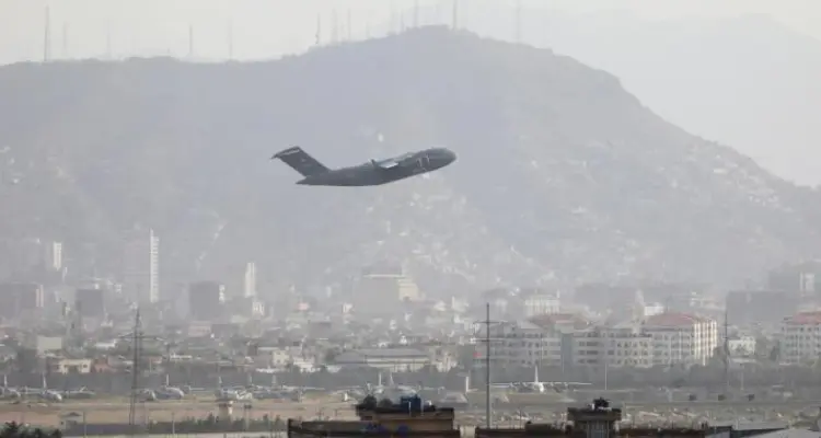 اختطاف طائرة إجلاء أوكرانية من أفغانستان والتوجه بها إلى إيران: أخبار