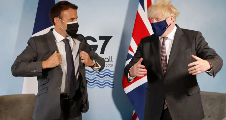 فرنسا تهدد بريطانيا بعقوبات نتيجة خلاف مستمر بينهما بقضية: أخبار