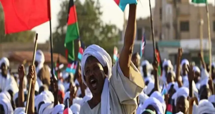 الداخلية السودانية تنفي استخدام الرصاص في التظاهرات وتعلن إصابة أحد أفرادها: أخبار