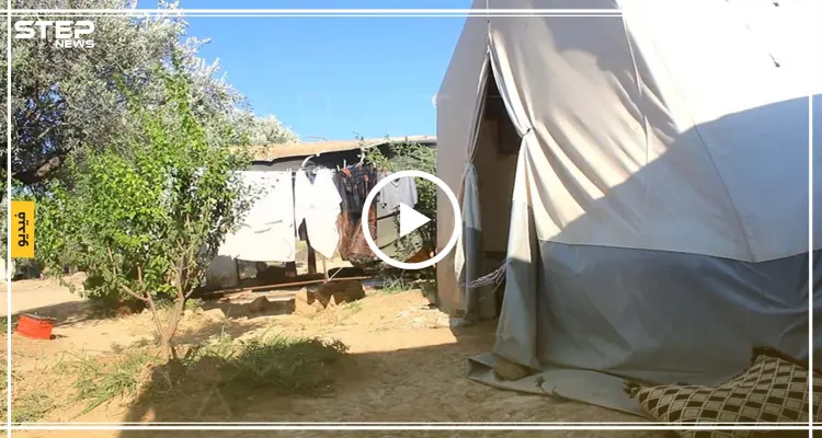 في خيمة صغيرة تعيش ختمة الموسى مع بناتها وفطيم التي تعاني من مرض متلازم داون: أخبار