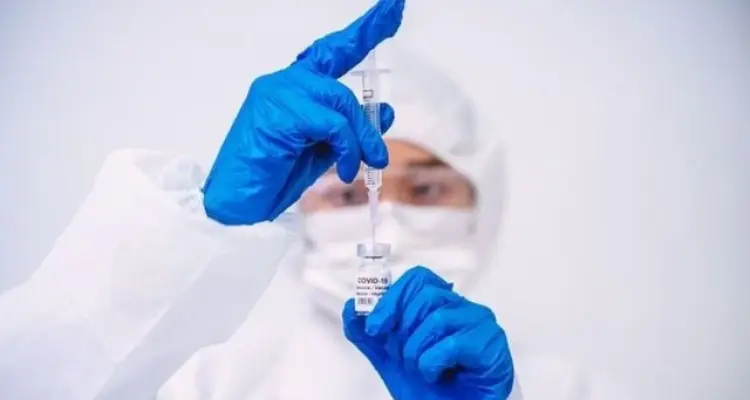 روسيا تُعلن تسجيل لقاح ثالث مضاد لفيروس كورونا: أخبار