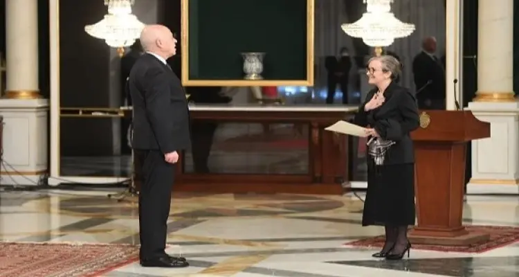 الرئيس التونسي يوجّه بعدة أوامر خلال لقائه برئيسة الحكومة ويصدر عفواً خاص.. إليك من سيشمل: أخبار