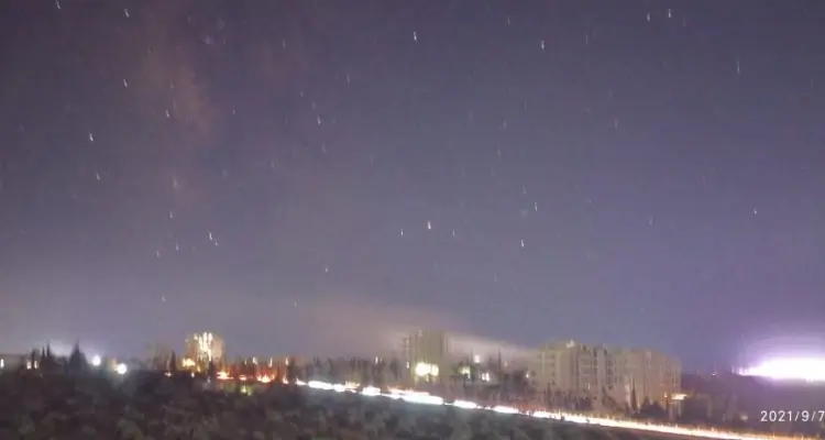 لأول مرة من سنة ونيّف.. قصف للنظام السوري على مدينة إدلب بين التجمعات السكنية يوقع قتلى وإصابات: أخبار