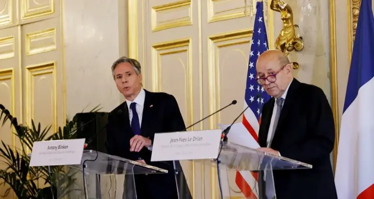 وزير الخارجية الفرنسي يبلغ نظيره الأمريكي مايتطلبه حل الخلاف بين البلدين بعد اتصال ماكرون بايدن: أخبار