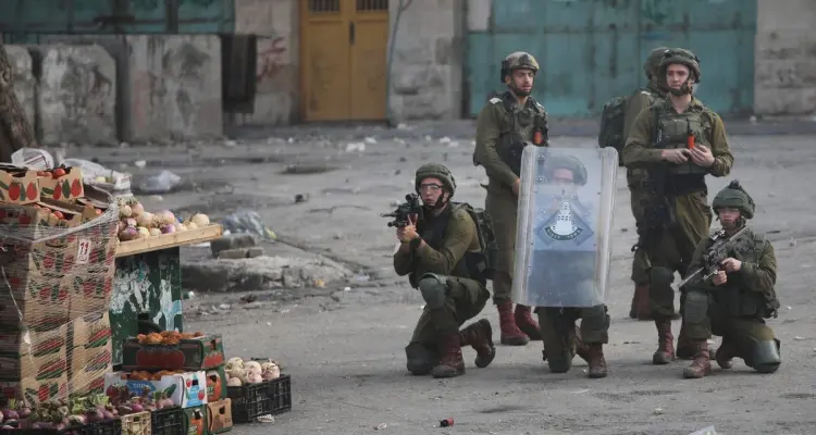 اشتباكات عنيفة بين "مقاومين" والقوات الإسرائيلية في جنين.. واقتحام جديد للمسجد الأقصى: أخبار