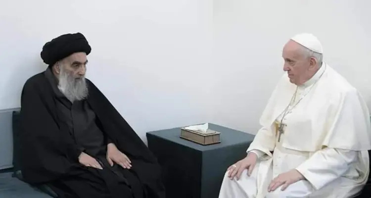 لم يحضره أي مسؤول عراقي.. مكتب السيستاني يكشف فحوى لقاء بابا الفاتيكان والمرجع الديني: أخبار