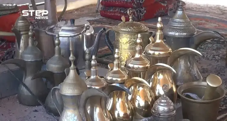 شاهد طريقة تحضير القهوة العربية التي تُعد إحدى العلامات المميزة للعشائر العربية: أخبار