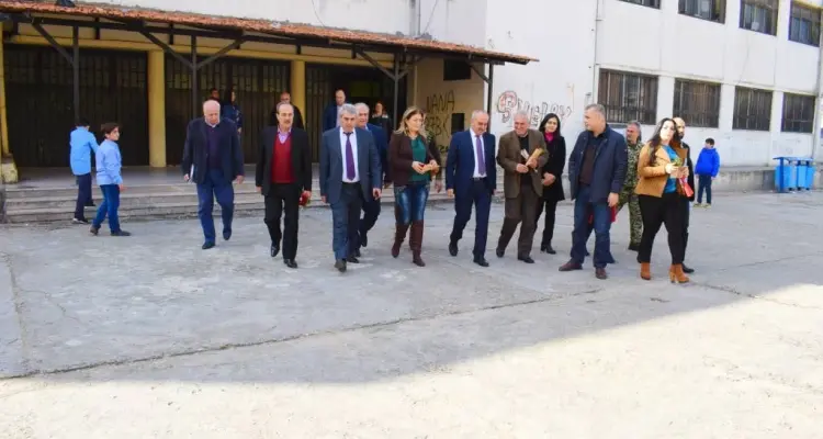 أهالي الساحل يطالبون بمفارز شرطة لحماية المعلمين من اعتداءات أبناء الضباط: أخبار