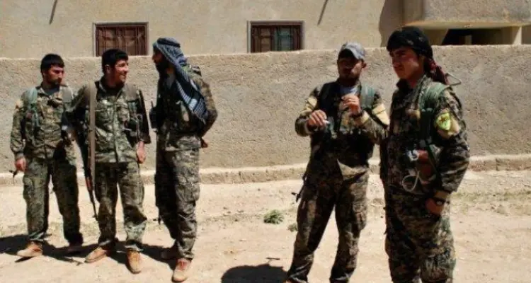 عشرات الحواجز لـ"قسد" داخل مدينة الرقة وحملة اعتقالات تطال الشباب والنازحين: أخبار