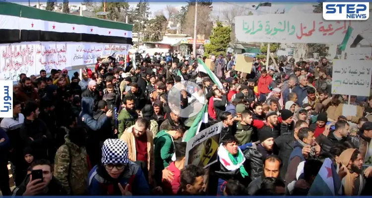 مظاهرات في مدينة إدلب مناضهة للنظام السوري وللتأكيد على استمرارية الحراك الثوري: أخبار