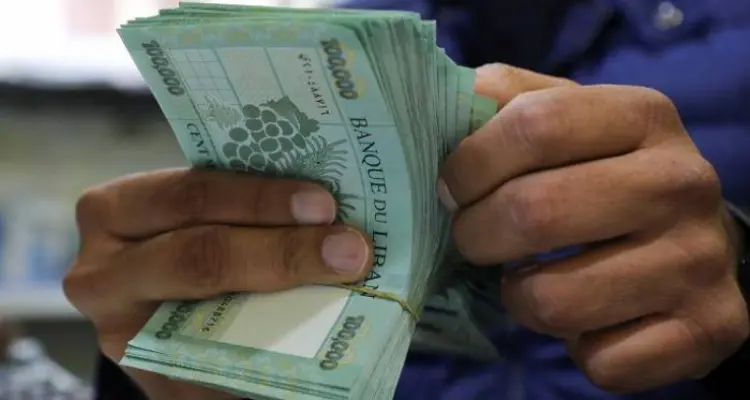 ارتفاع قياسي بدولار السوق السوداء في لبنان.. كم بلغ؟: أخبار