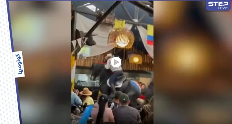 بالفيديو|| حصان يحطم طاولة في مطعم ويثير الذعر أثناء استعراض شعبي: أخبار
