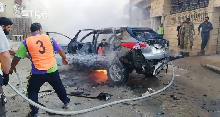 اللحظات الأولى لانفجار عبوة ناسفة داخل سيارة أحد المدنيين بمدينة عفرين في ريف حلب: أخبار