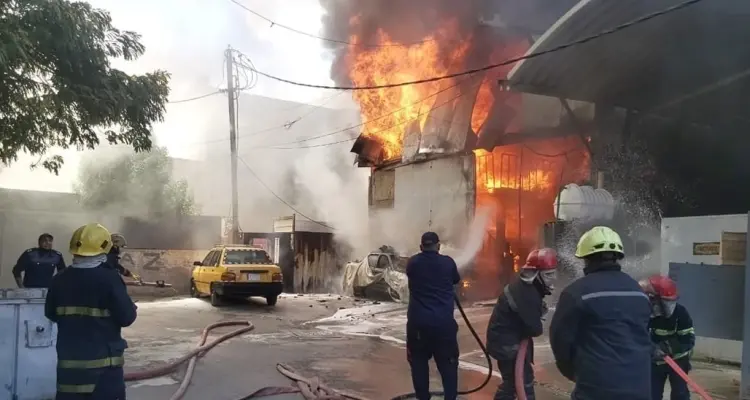 حريق كبير يلتهم مستشفى في العراق وجهود لإخراج المرضى قبل وصول النار لأسطوانات الأوكسجين: أخبار