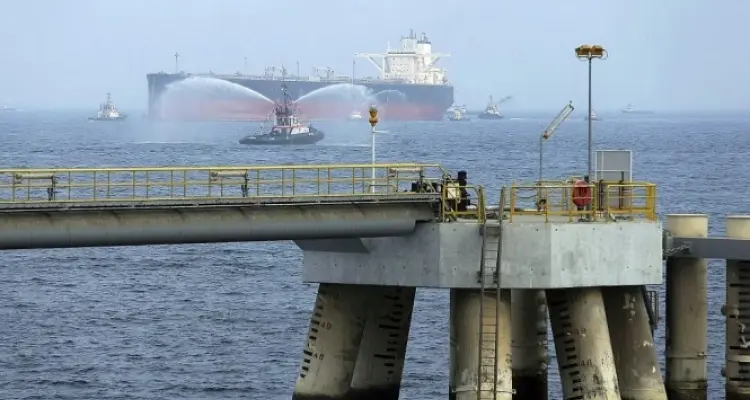  3 حوادث أمنية خطيرة قبالة سواحل الإمارات وعمان بالخليج العربي والاتهامات تشير لجهة واحدة: أخبار