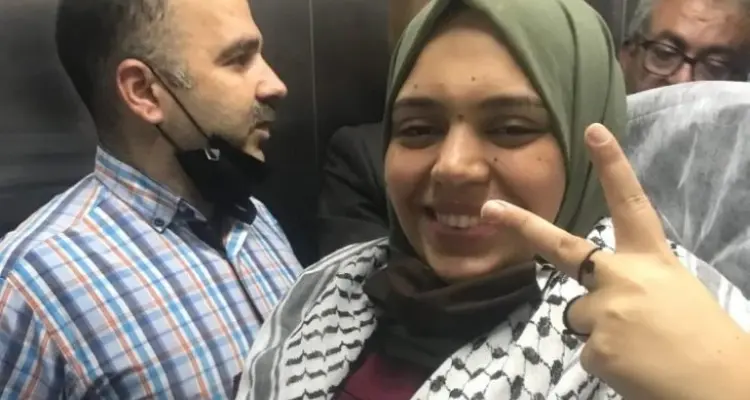 بالفيديو|| هذا ما قالته الأسيرة الفلسطينية الحامل أنهار الديك بعد الإفراج عنها: أخبار