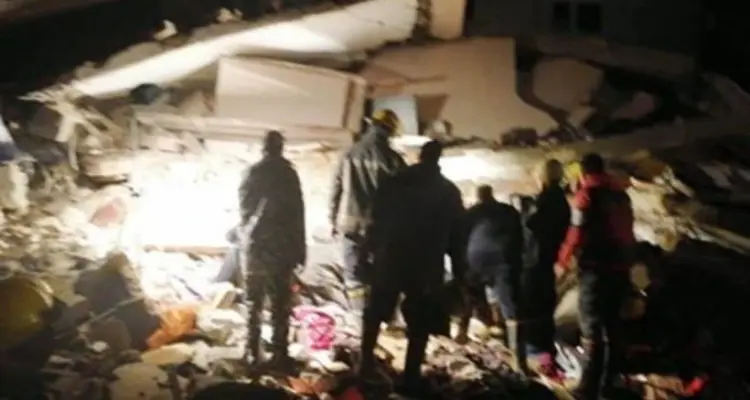 ارتفاع ضحايا انهيار عقار بمنطقة جسر السويس شرقي القاهرة: أخبار