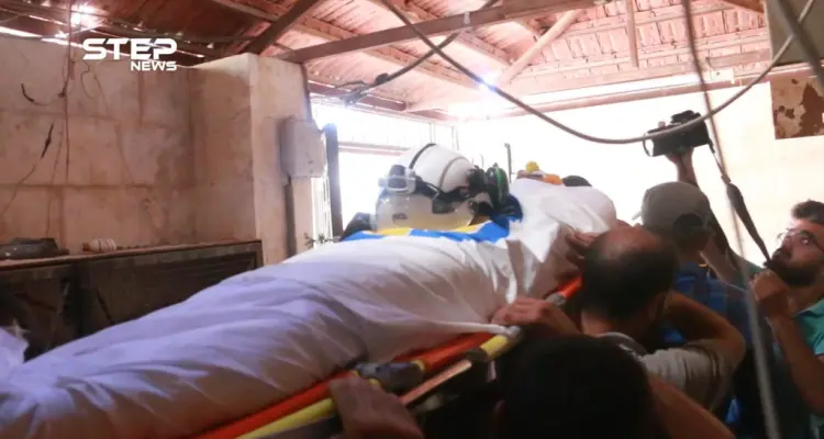 تشييع الإعلامي أنس دياب الذي قتل بغارات للطيران الروسي التي استهدفت خان شيخون بريف إدلب: أخبار