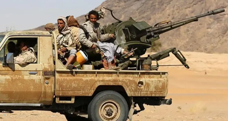 جبهة مأرب تشتعل.. ميليشيا الحوثي تستهدفها بالصواريخ الباليستية والتحالف ينشر مقطعاً يوثق استهدافاً مضاداً: أخبار