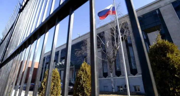 ثلاث دول أوروبية تطرد دبلوماسيين روس بشكلٍّ متزامن وتطالبهم بالمغادرة: أخبار