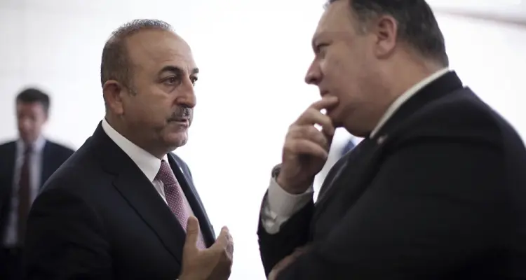 بومبيو: تهديد ترامب لتركيا لن يُغير انسحابنا من سوريا، وأوغلو: بلادنا لاتهاب التهديدات: أخبار