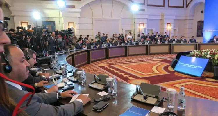 روسيا تفتتح أستانا باتهام المعارضة بالكيماوي، والوفد المعارض يُماطل باللجنة الدستوريَّة: أخبار