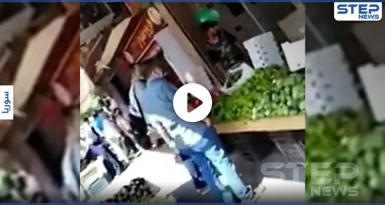 بالفيديو|| موظف تموين في مساكن برزة بدمشق يجمع الرشاوي من المحال وكأنها أتاوات: أخبار