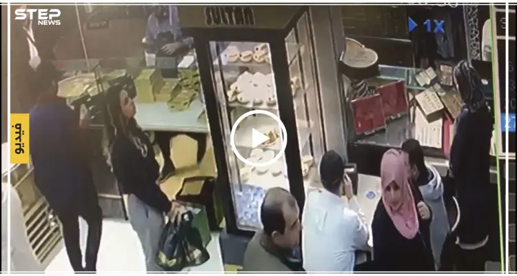 شاهد بالفيديو || ثلاث تركيات تسرقن حقيبة رجل سوري والأخير يعرض مكافئة لمن يعرفهن: أخبار