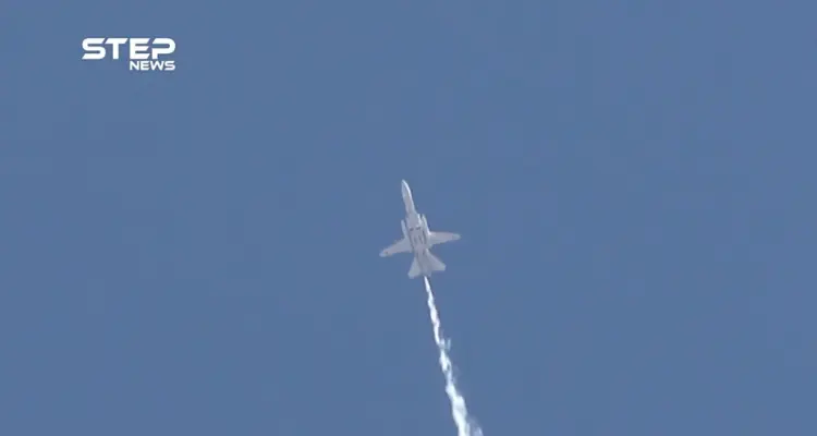 غارات جوية مكثّفة للطيران الروسي على مدينة كفرزيتا بريف حماة الشمالي: أخبار