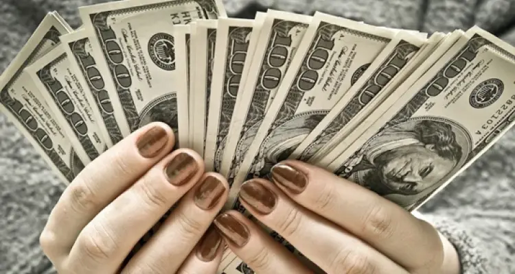 الليرة التركية تصعد بشكلٍ مفاجئ أمام الدولار الأمريكي: أخبار