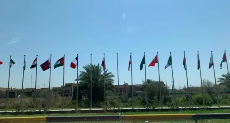 قادة ووفود الدول المدعوة للمشاركة في مؤتمر قمة بغداد تصل تباعاً إلى العراق: أخبار