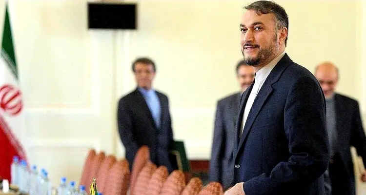 بعد أن أثار الجدل بتصرفين خلال مؤتمر بغداد.. وزير خارجية إيران يصل دمشق للقاء الأسد: أخبار