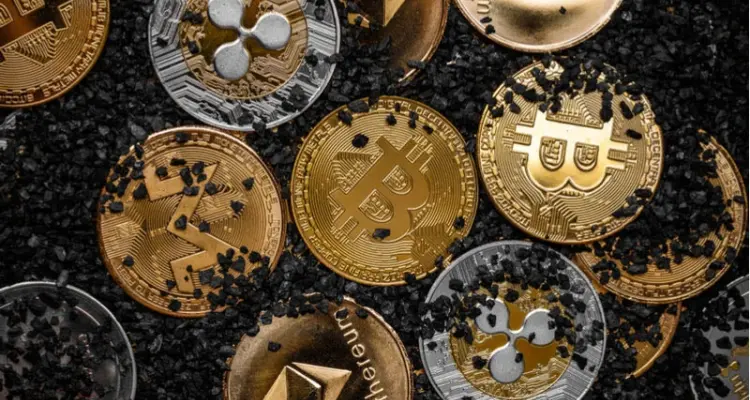 سوق العملات الرقمية يخسر 300 مليار دولار من قيمته في يوم واحد: أخبار