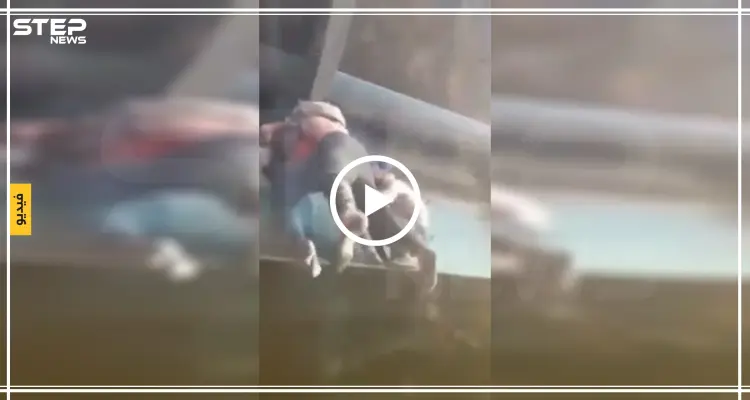 وأنت تشاهد هذا الفيديو يُخال لك أنه مأخوذ من فيلم.. هكذا أنقذ شاب عراقي أحد المصابين بالاحتجاجات: أخبار