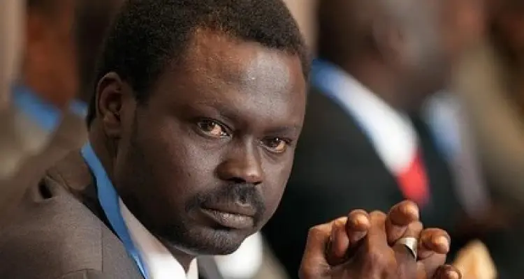 رابع أقوى شخصية بعهد البشير.. رئيس حكومة السودان يعيّن "مني" حاكماً بدارفور فمن هو: أخبار