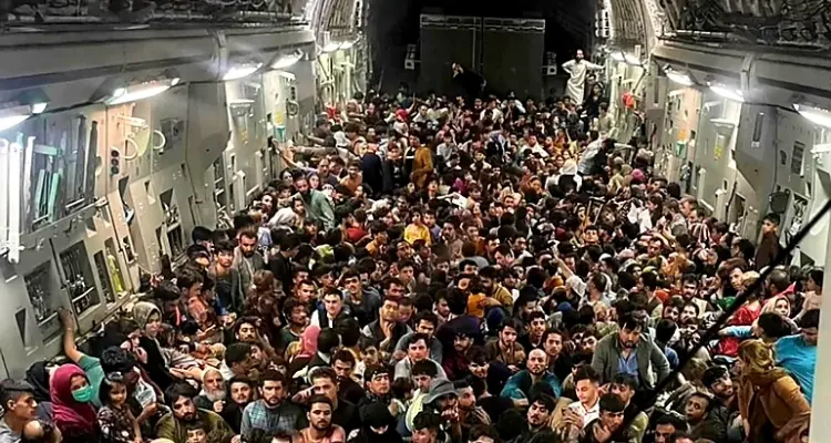 قطر تتخذ إجراءً صادماً للأفغان وأمريكا تطرح الخطة البديلة: أخبار