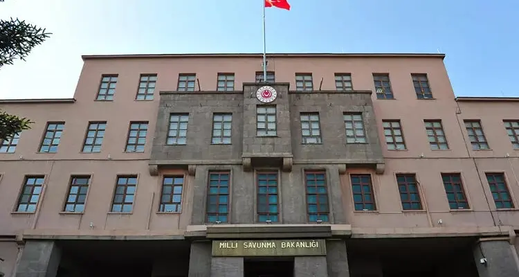 وزارة الدفاع تكشف حصيلة قتلى "قسد" و"pkk" بعمليات عسكرية تركية خلال شهر مارس.. وتدعو اليونان لهذا الأمر: أخبار