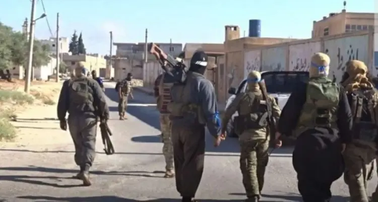 تحرير الشام تعتدي على نازحي حماة وتُخرجهم من مخيمات كفريا والفوعة بالقوة: أخبار