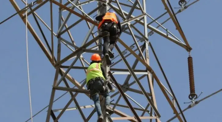 عودة التيار الكهربائي تدريجياً في الأردن بعد مشكلة لم تحدث منذ 30 عاماً: الكهرباء في الأردن
