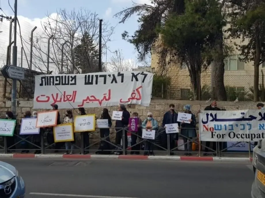 اشتباكات في حي الشيخ جراح بين متظاهرين والشرطة الإسرائيلية وتخوف من عودة الصراع الفلسطيني الإسرائيلي: الشيخ جراح