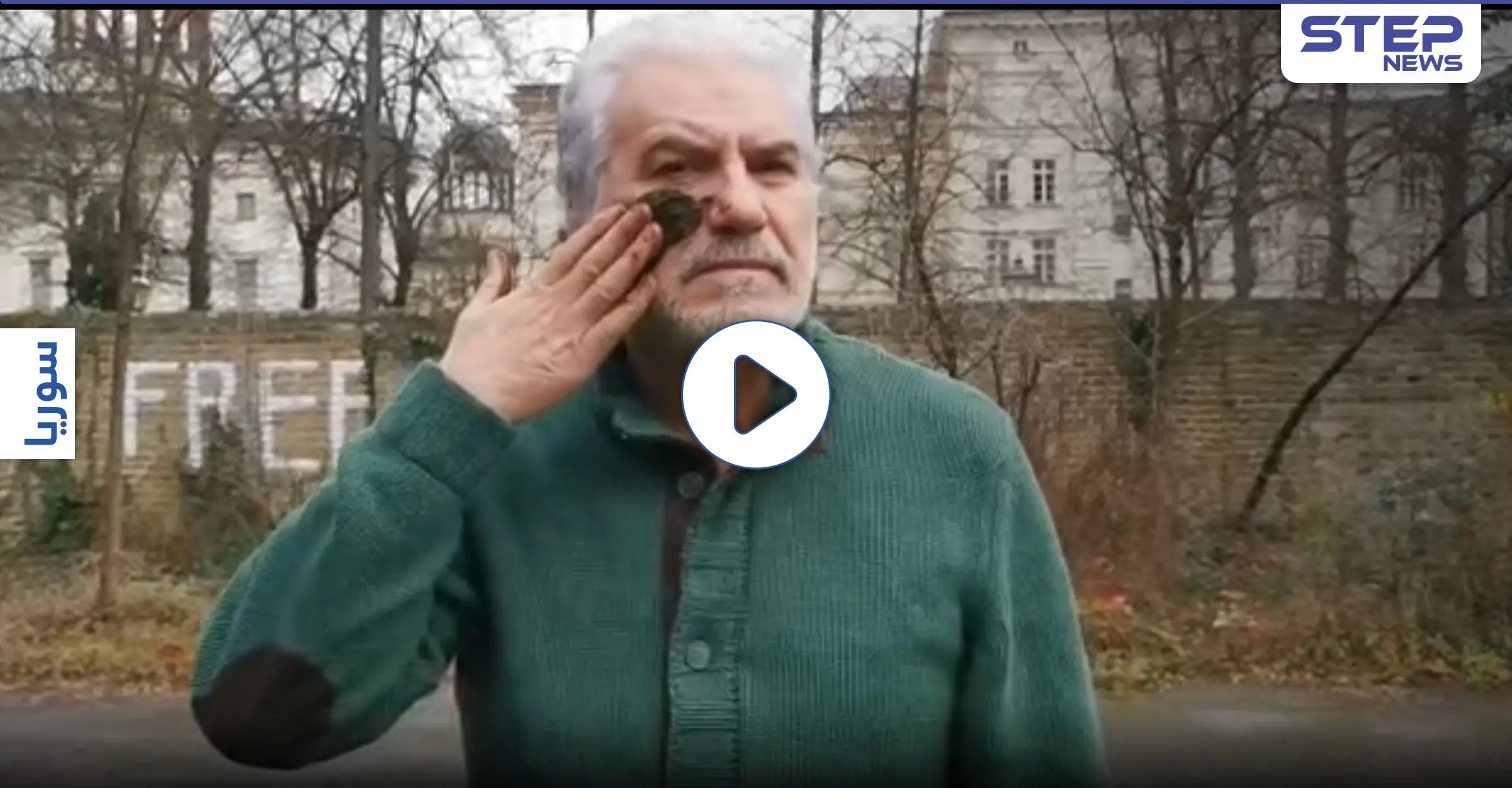 بالفيديو|| عبد الحكيم قطيفان يتضامن مع أهالي المخيمات بكلمات مؤثرة ويلطخ وجهه بالطين: الأمطار