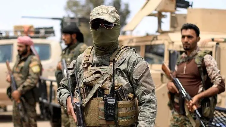 قسد تفرض حظراً كلياً في الحسكة وتكشف الجهة التي قدم منها غالبية المهاجمين في تنظيم داعش: خبر عاجل