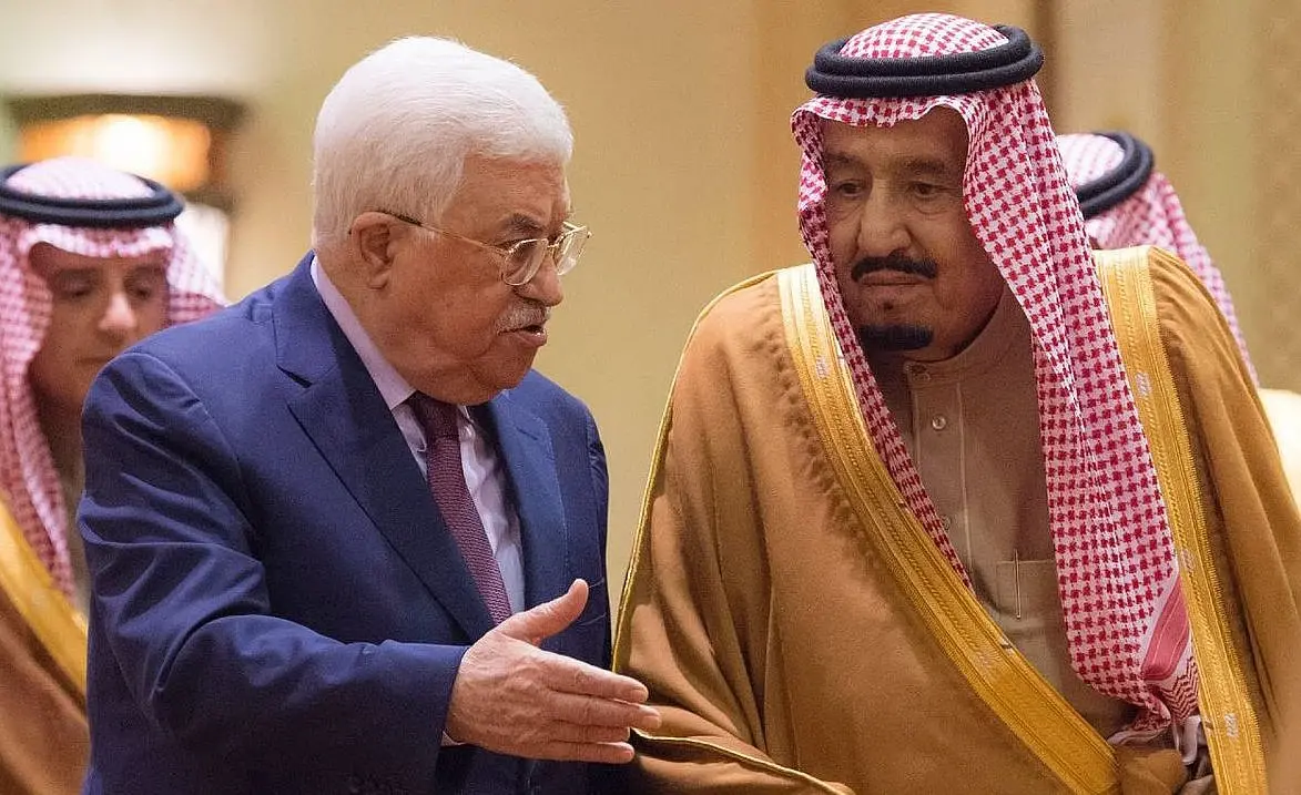 العاهل السعودي الملك سلمان بن عبدالعزيز يتصل بالرئيس الفلسطيني ويكّلف وزير خارجيته بأمر فوري: الرئيس الفلسطيني محمود عباس